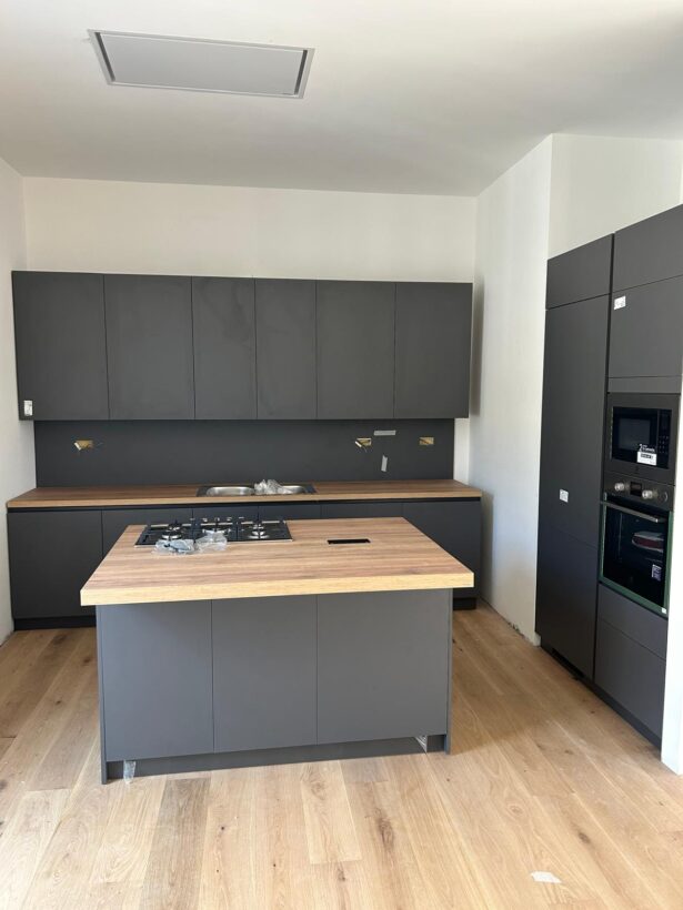 c6ae3007-7482-41d7-aeee-49fc1c617c83